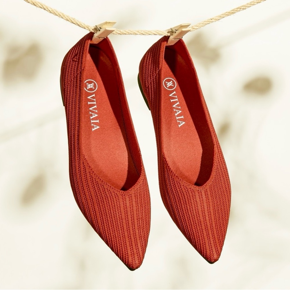 VIVAIA Women's Pointed Knit Flats — Red